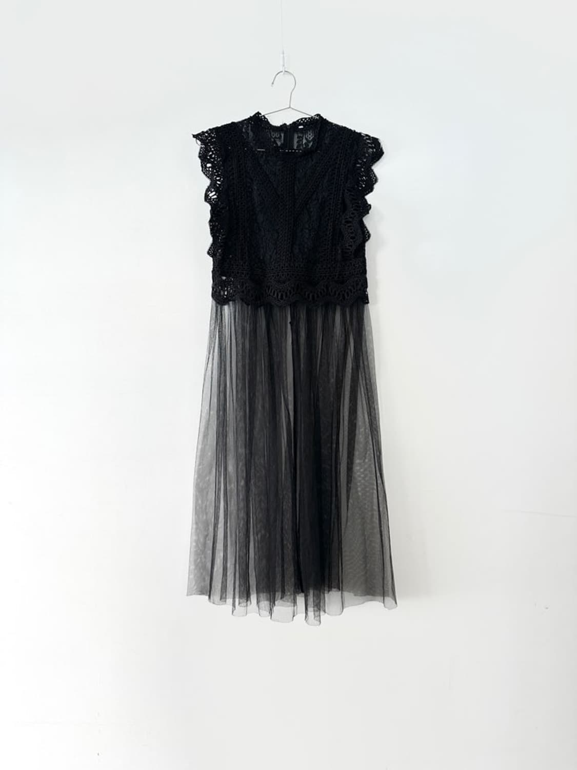 Embroidery punching layer ops / black 상품이미지1