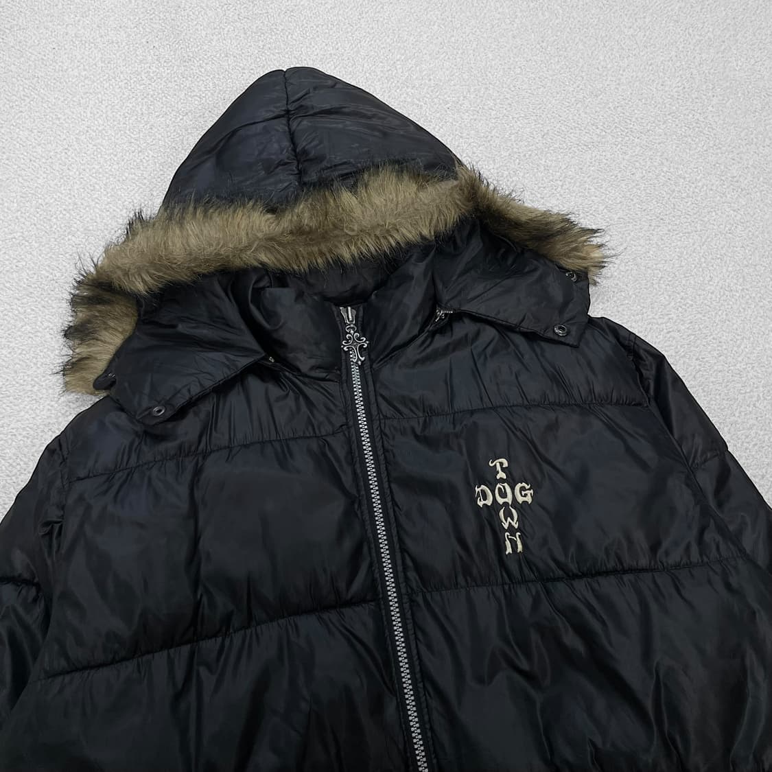 도그타운 Dog town 블랙 드래곤 자수 패딩 자켓 블랙 상품이미지2
