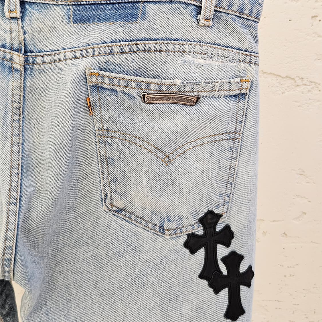 [36] 크롬하츠 크로스 레더패치 청바지 B1029C333/2150만원 상품이미지6