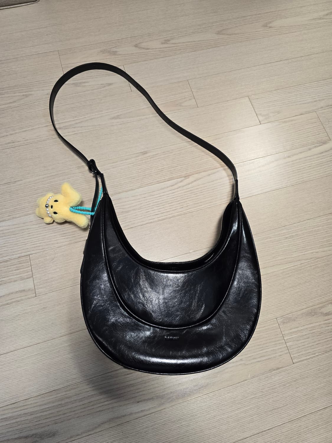 엘바테게브 블랙 가죽 숄더백 상품이미지3