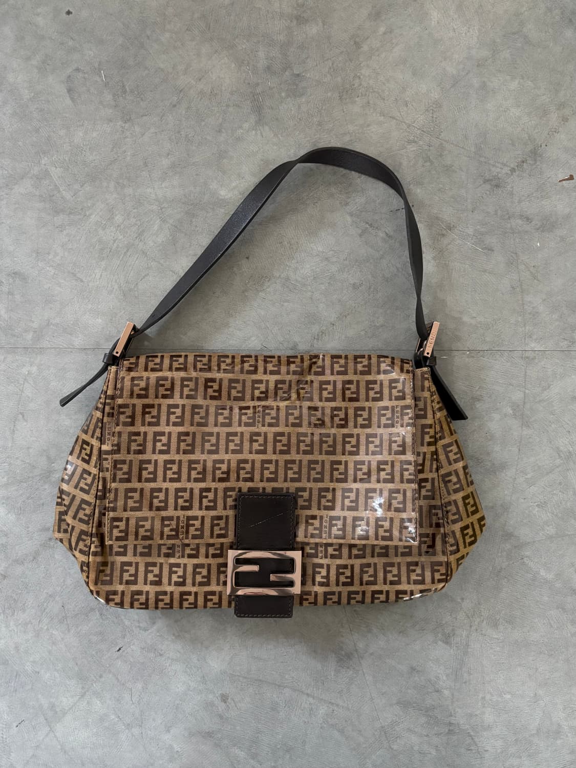 Fendi 펜디 PVC 주카 맘마 백 상품이미지2