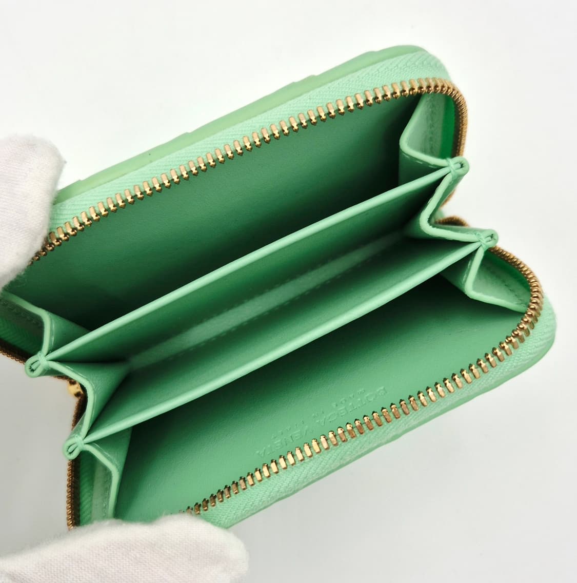 보테가베네타 인트레치아토 지퍼 카드지갑 상품이미지9