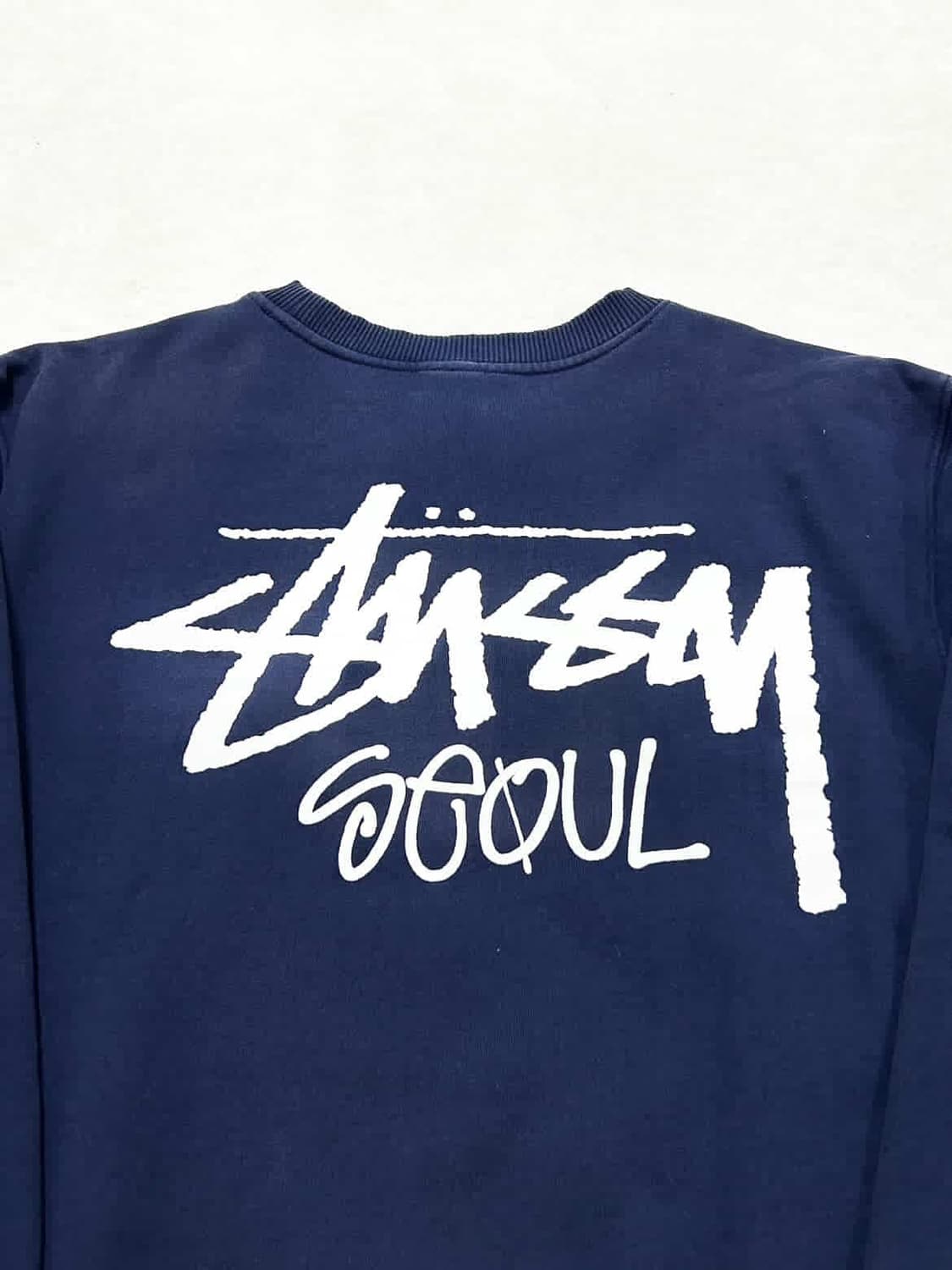 스투시 서울 빅로고 네이비 맨투맨 상품이미지7