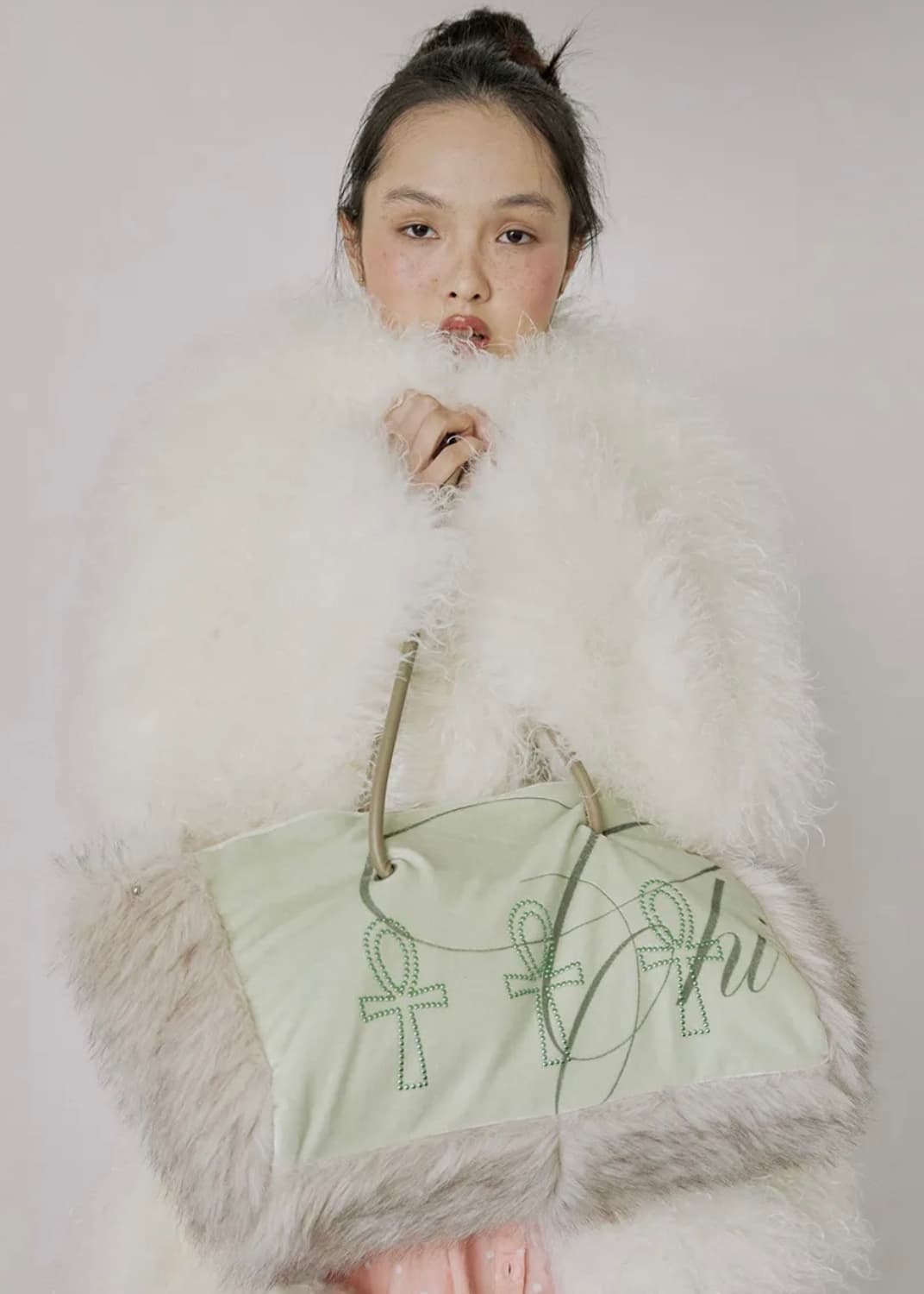 Fluffy Slouch Velvet Bag Mint 상품이미지1