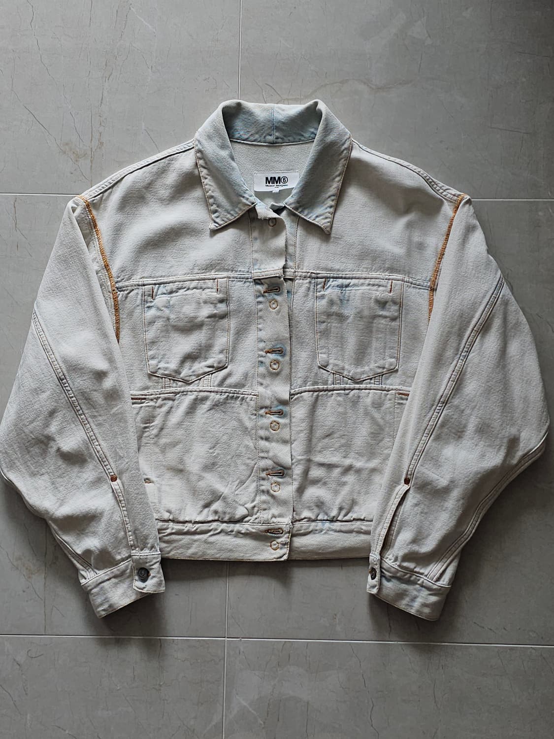 SS19 Margiela mm6 블리치드 리버시블 데님 트러커 자켓 상품이미지1