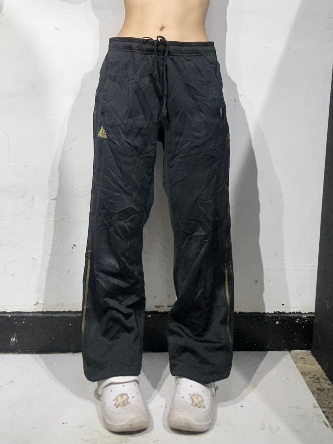 아디다스 블랙 골드 삼선 와이드 추리닝 바지 M 상품이미지2