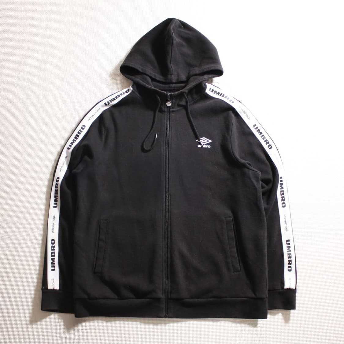 Umbro 엄브로 올드스쿨 트레이닝 져지 상품이미지1