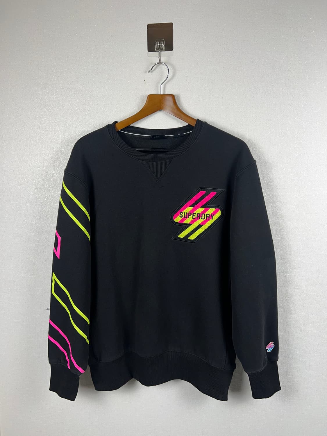 수퍼드라이 남성 스포츠스타일 에너지 크루 스웻셔츠 XXL 상품이미지2