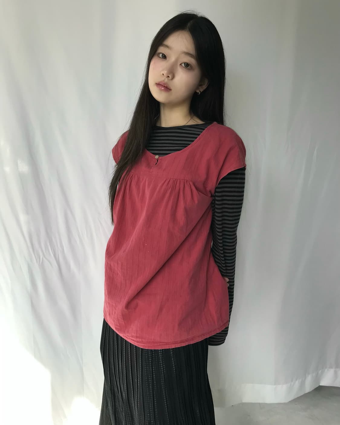 소프트 레드 버튼 블라우스  상품이미지5