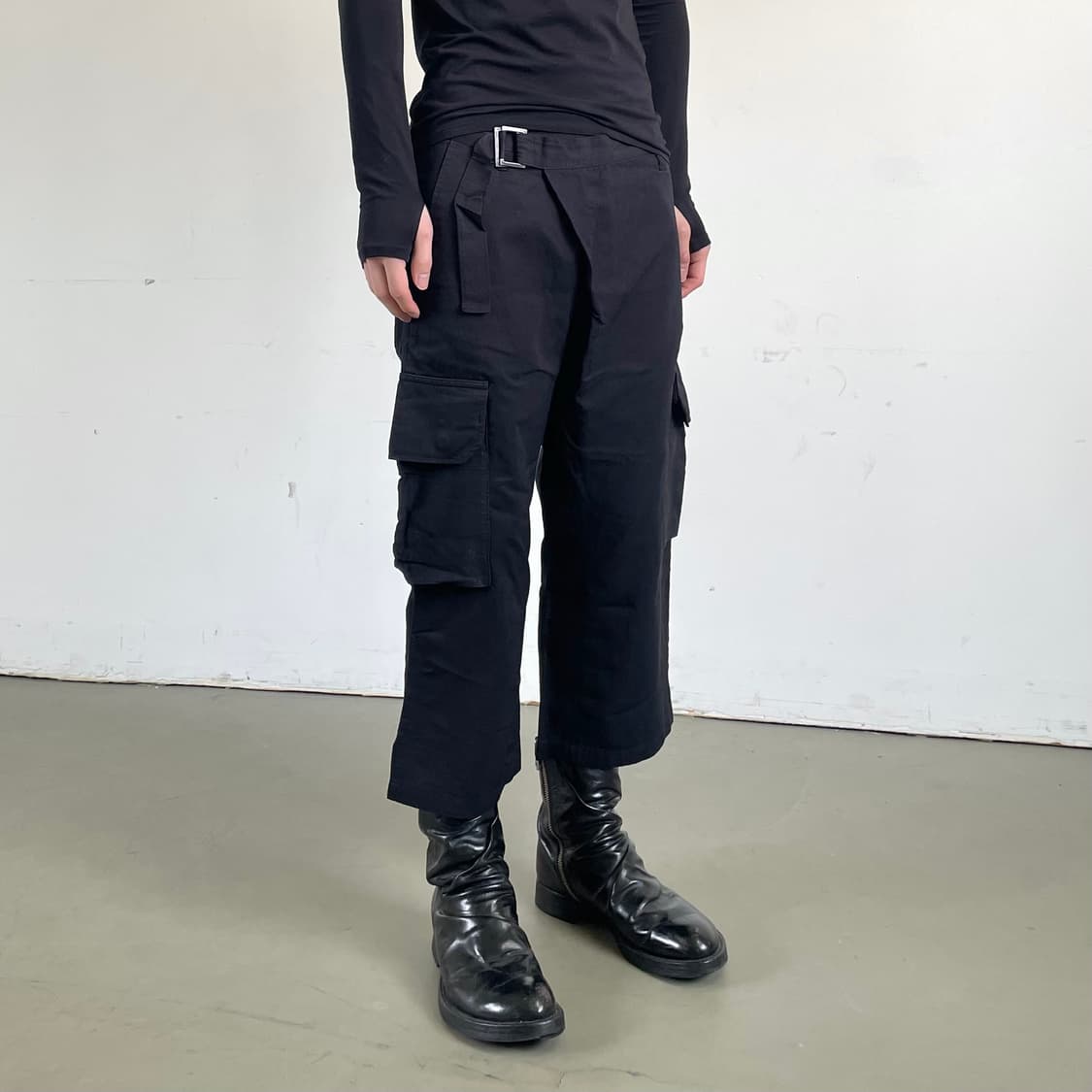 어태치먼트 크롭 랩 팬츠 상품이미지1