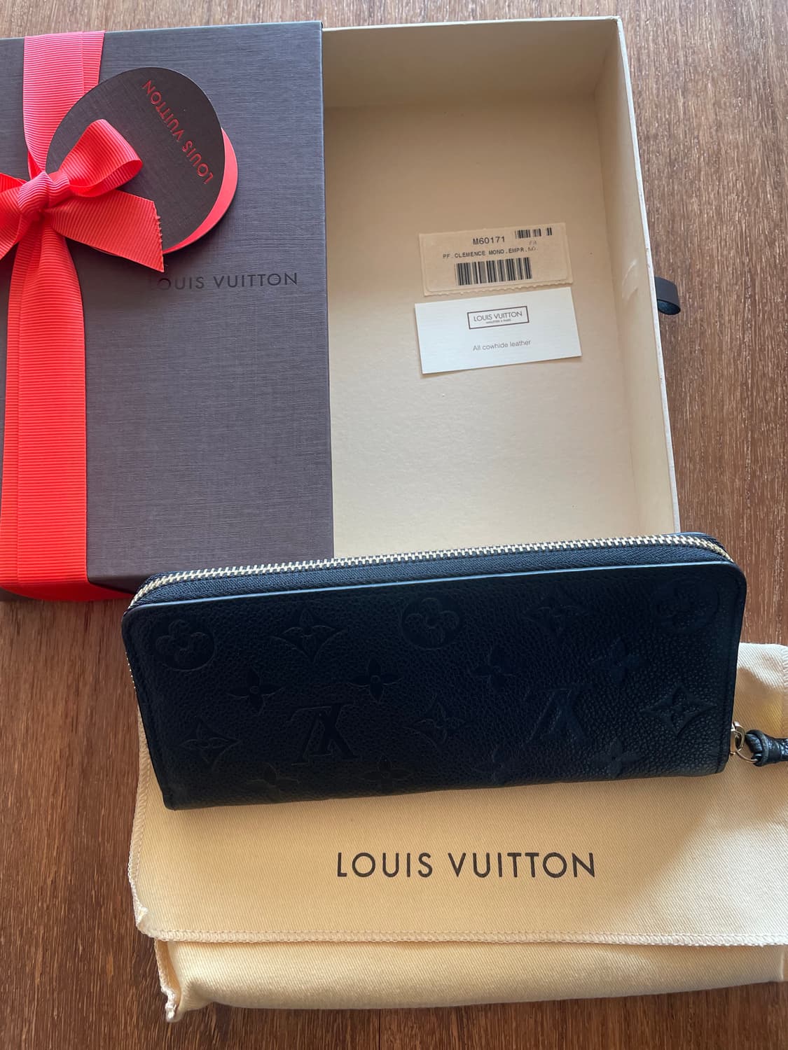 루이비통 클레망스 월릿 모노그램 앙프렝뜨 블랙 장지갑 상품이미지2