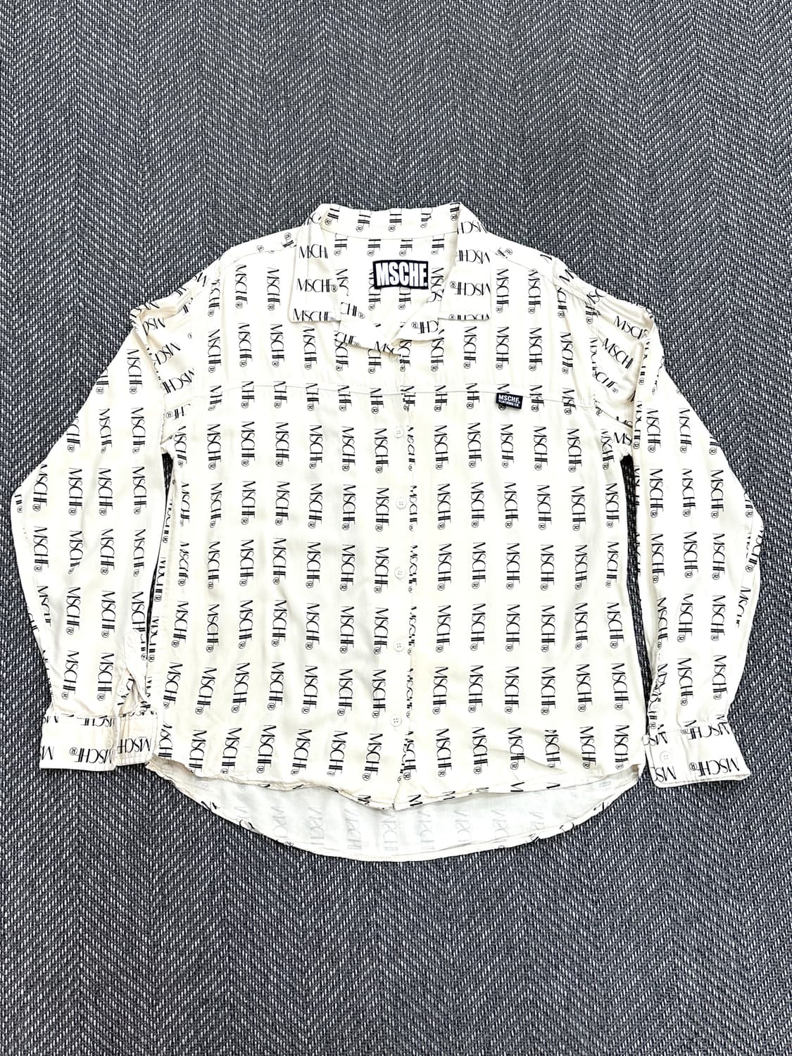 미스치프 로고 셔츠 상품이미지1