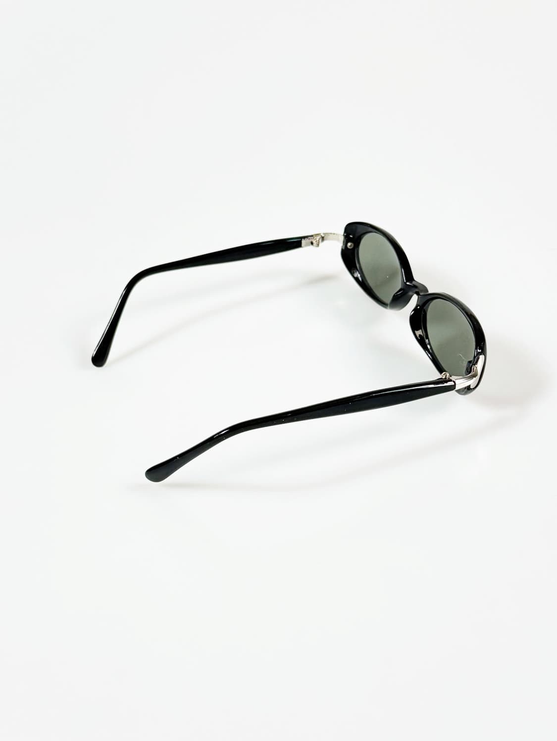 90s 블랙 볼드 오벌 프레임 빈티지 선글라스 상품이미지4