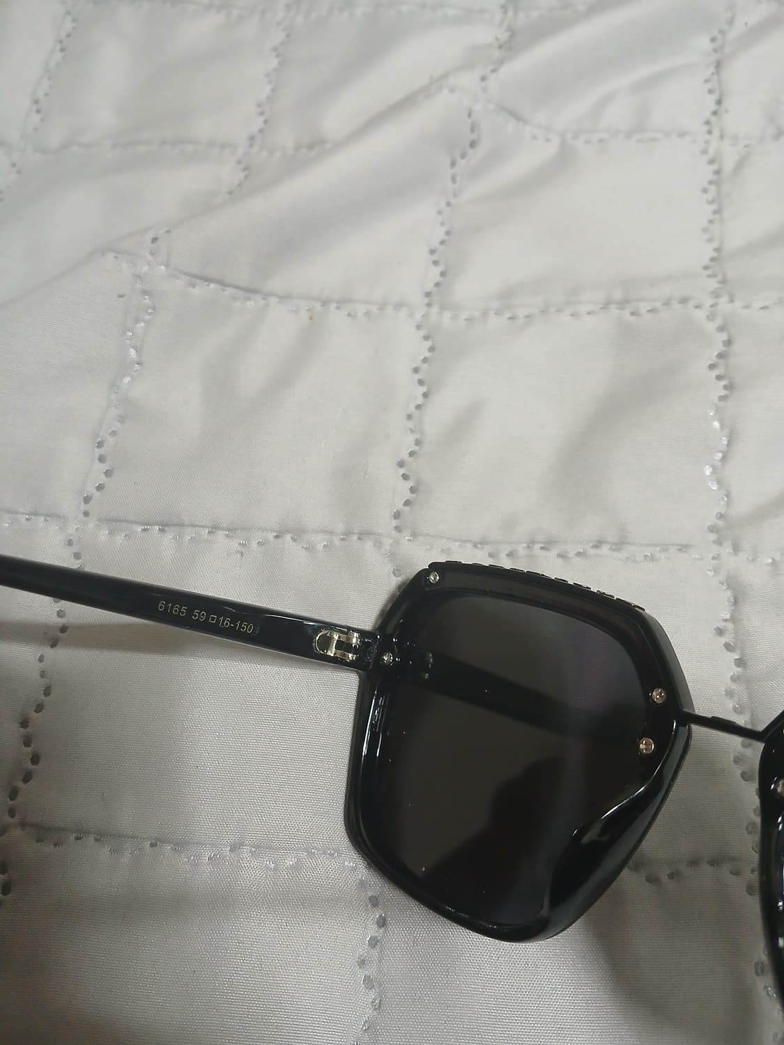 루이비통 선글라스 30만원팝니다 네고가능 상품이미지5