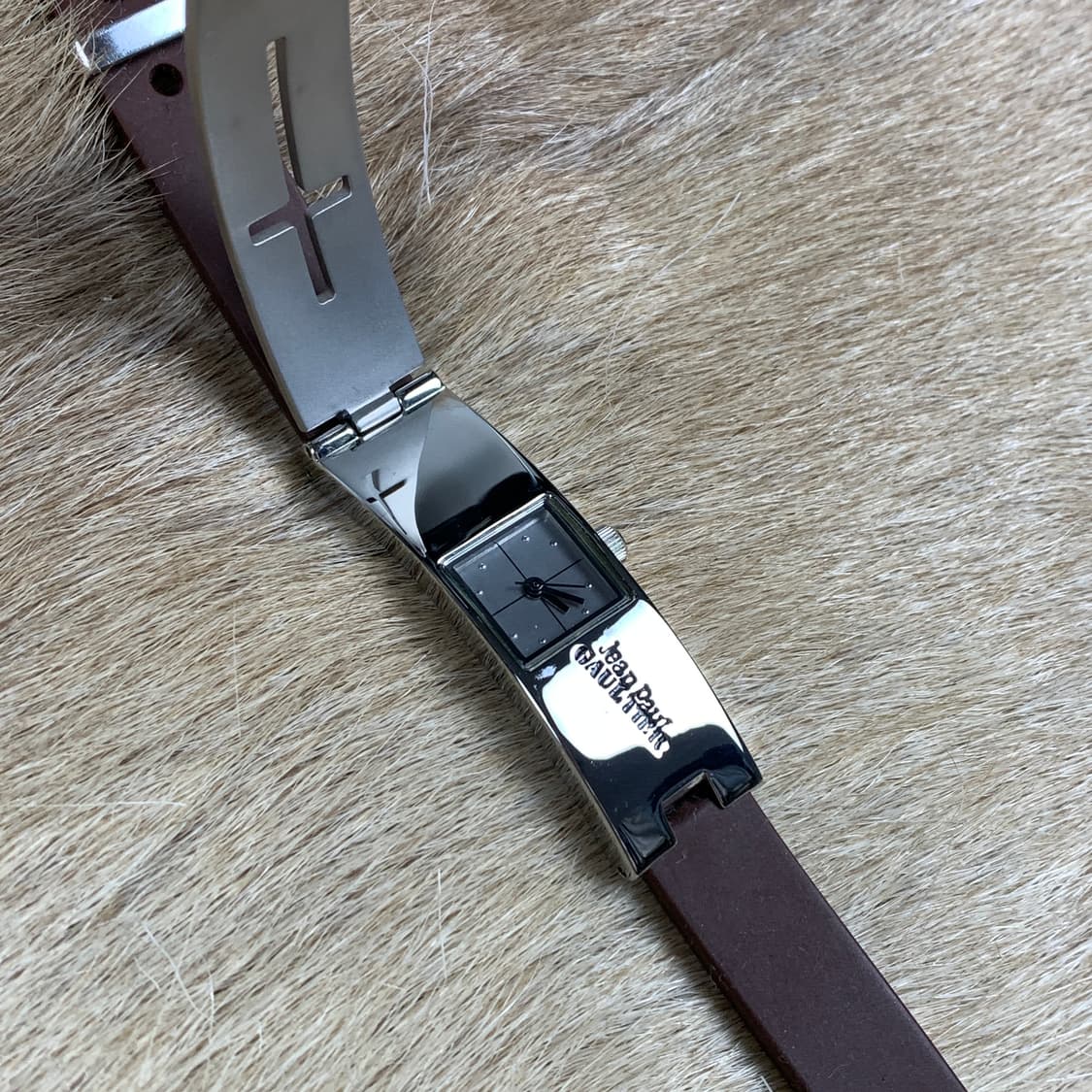 장 폴 고티에 메탈 크로스 팔찌 시계 상품이미지4