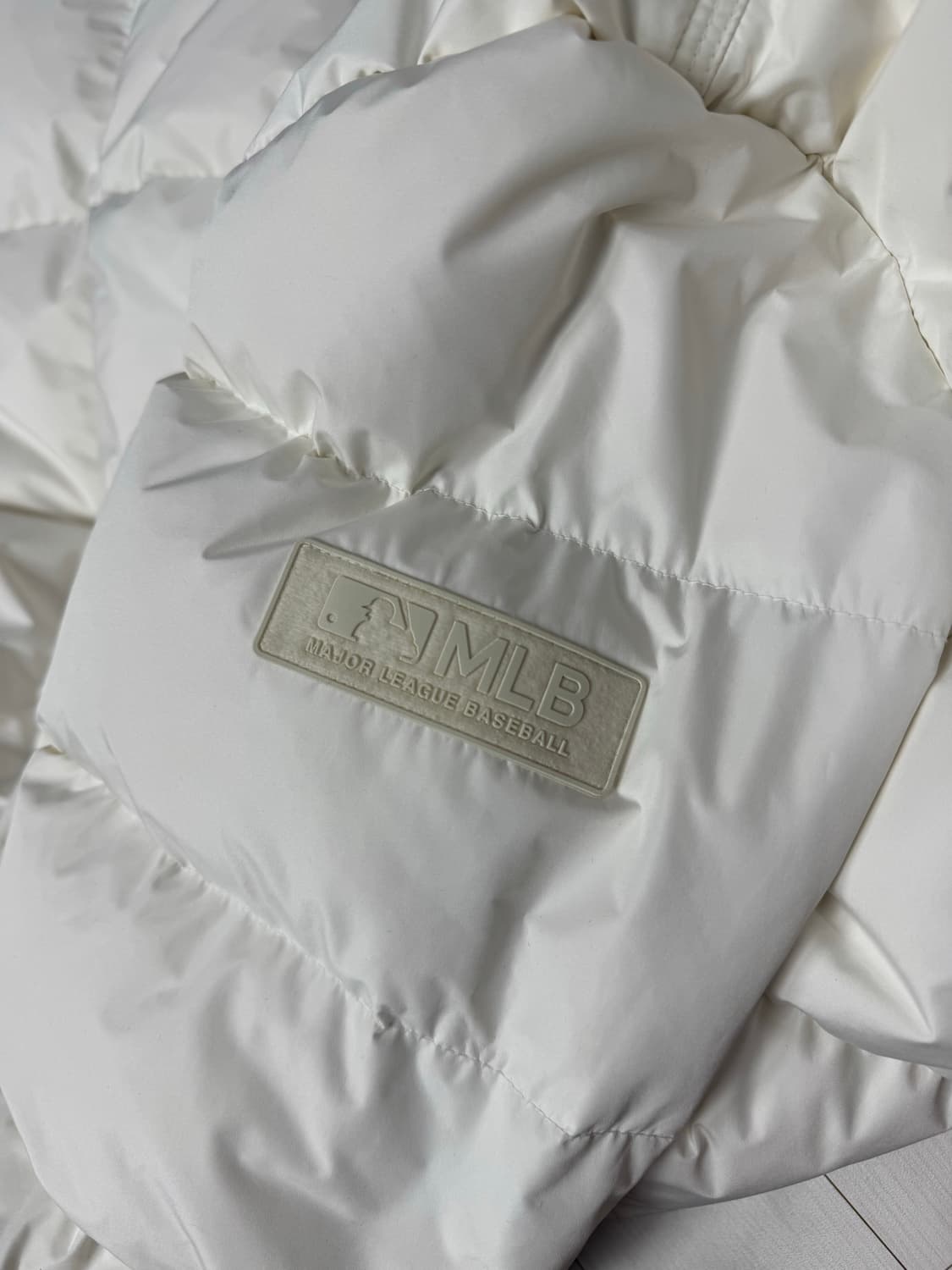 MLB 뉴욕 양키스 롱패딩 화이트 L 상품이미지8