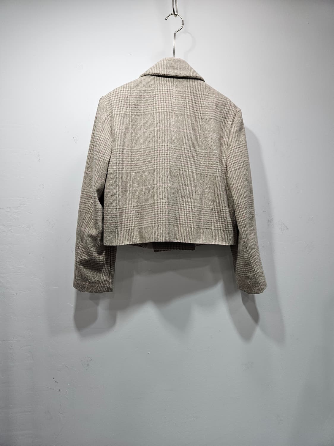 체크 크롭 더블 버튼 울혼방 자켓  상품이미지7