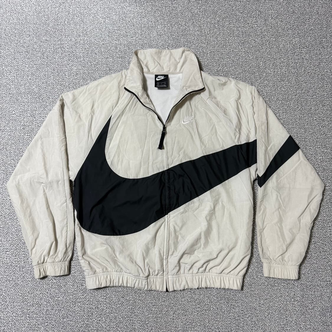 [정가 17만원] 나이키 스우시 바람막이 상품이미지8