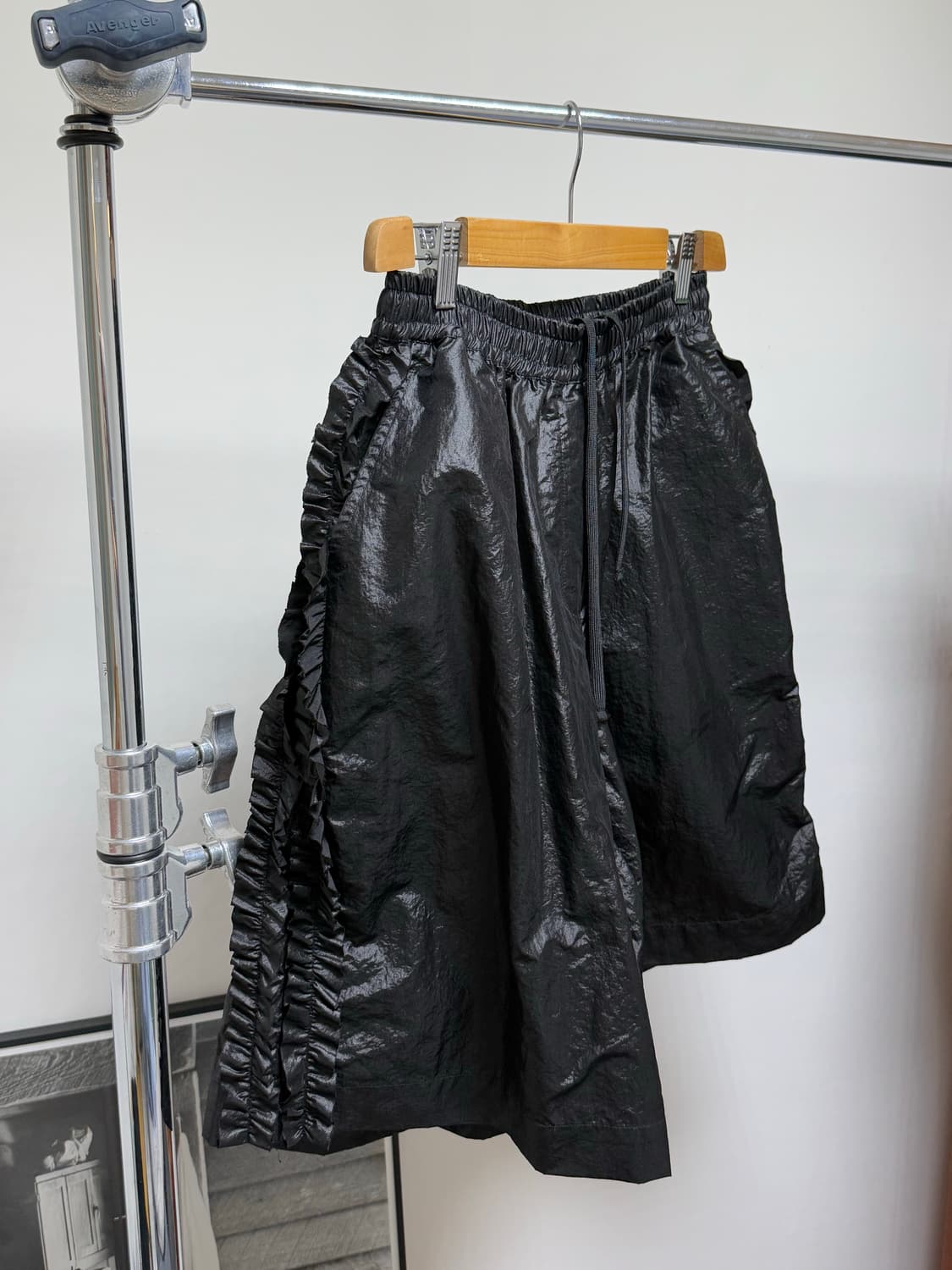 생긴 스튜디오 러플 나일론 퀼로트 팬츠 상품이미지2