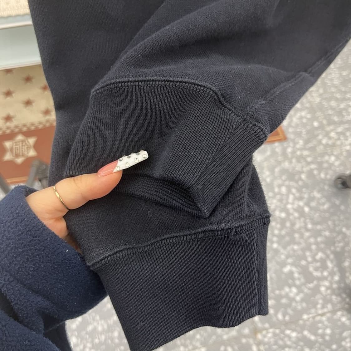 유니클로 X 카우스 펑크 키치 프린팅 맨투맨 XXL C10274 상품이미지7