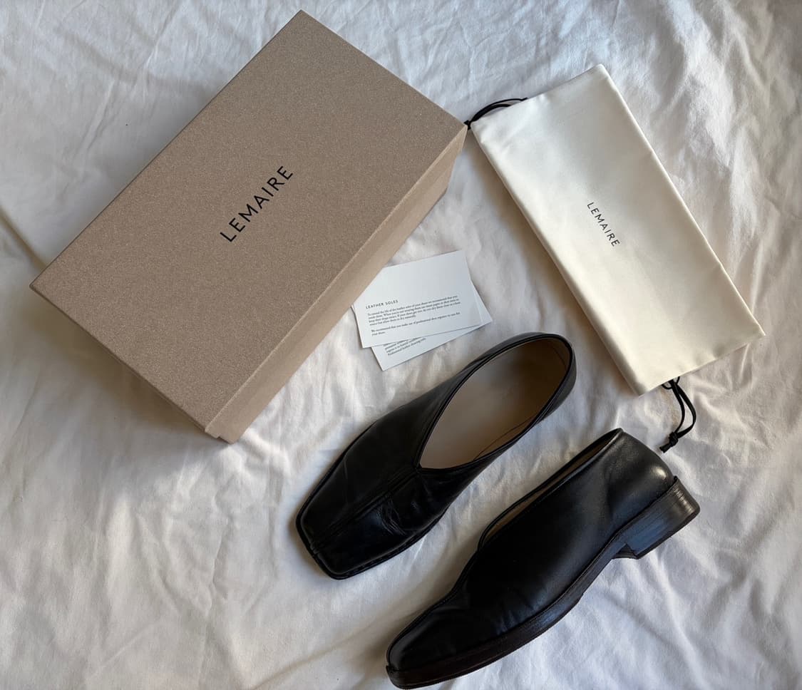 르메르 플랫 파이프드 슬리퍼 블랙 로퍼 LEMAIRE 슈즈 상품이미지1