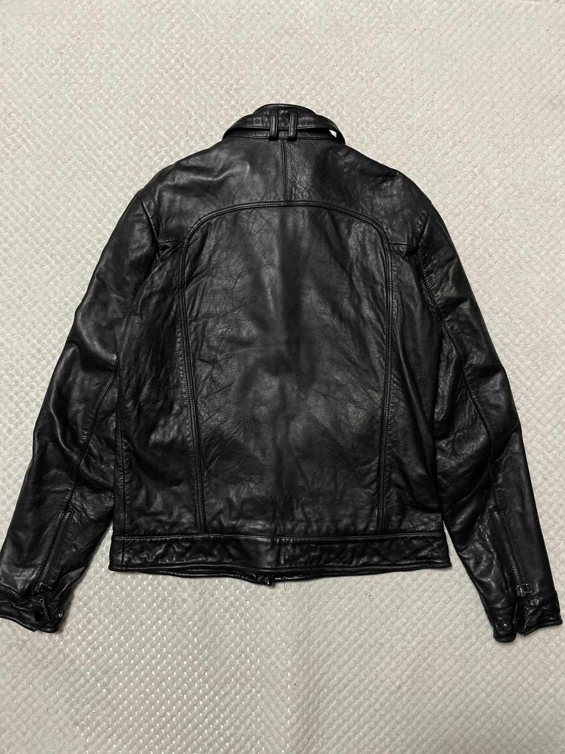 웨스턴 무드 이테리 램스킨 양가죽 절개 포켓 레더 자켓 상품이미지2