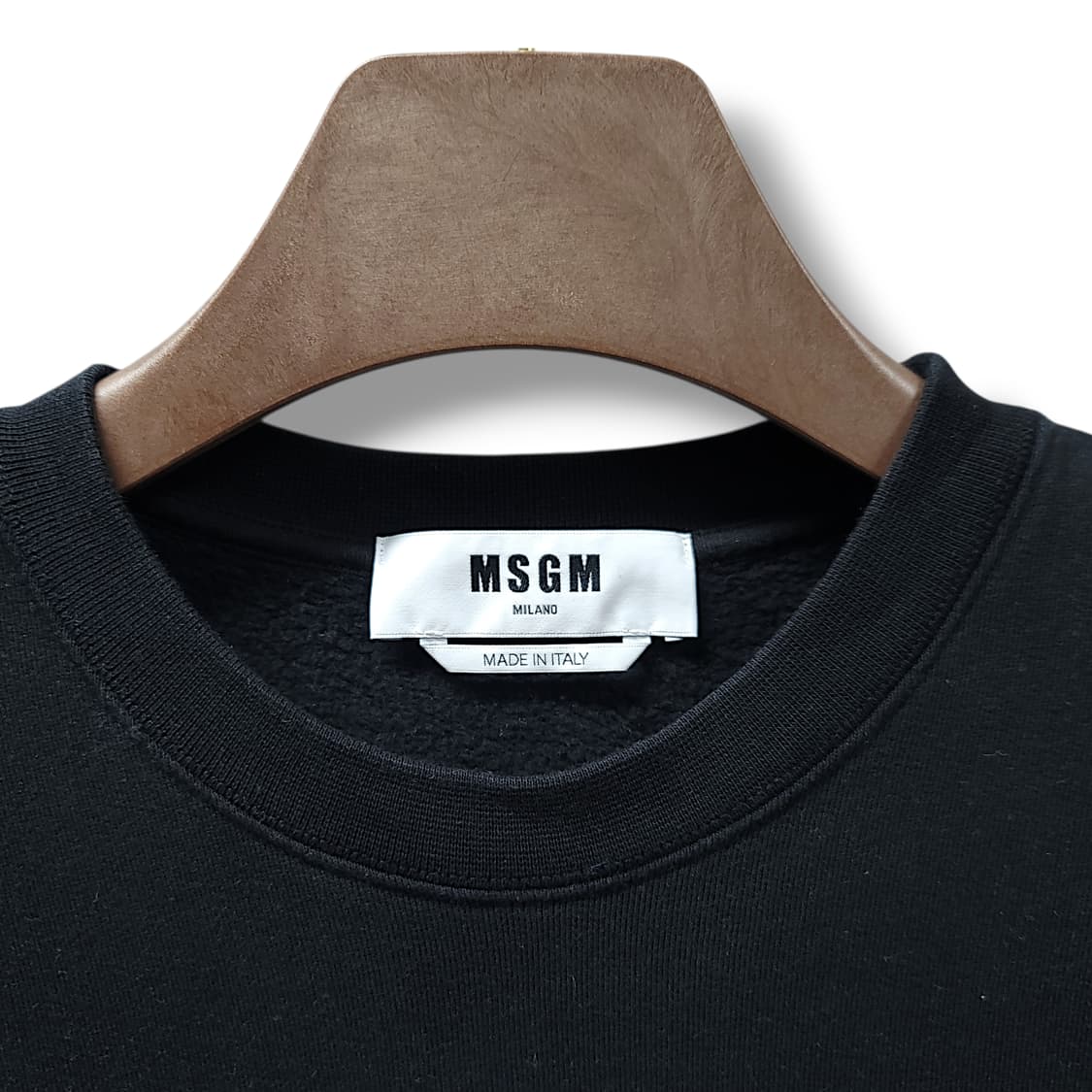 [L] MSGM 블랙 빅 프린팅 로고 기모 맨투맨 상품이미지8