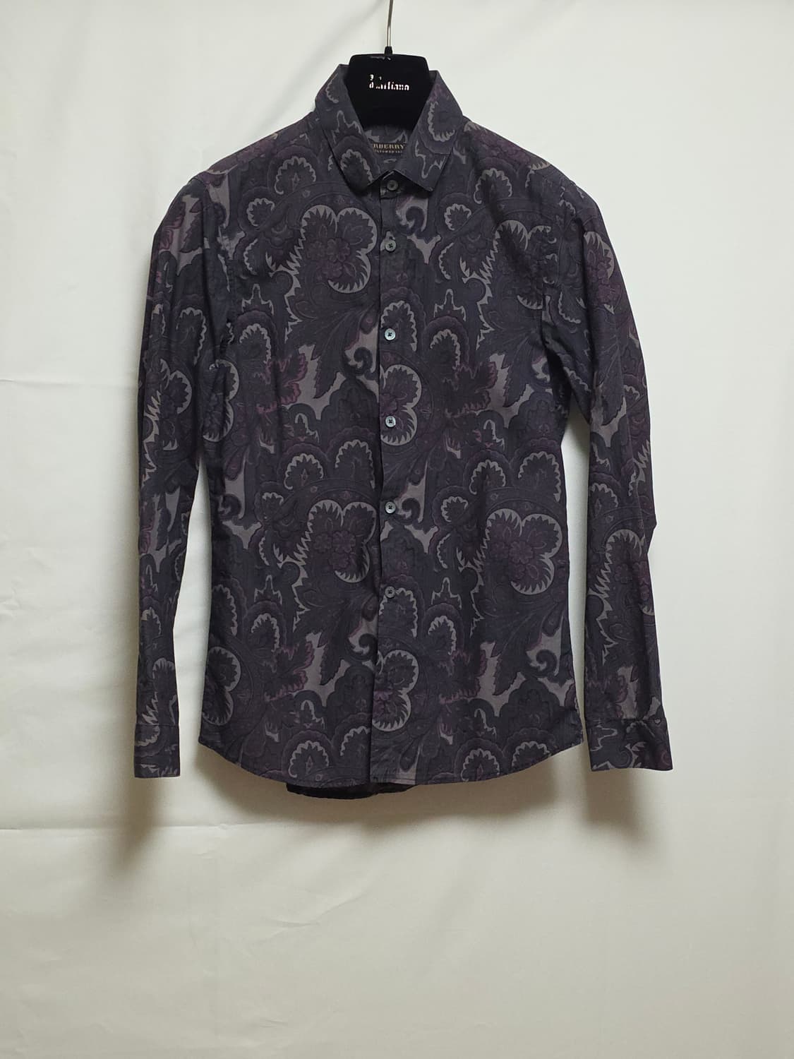 버버리 다크 페이즐리 100% 실크 셔츠 [Made in Italy] 상품이미지1