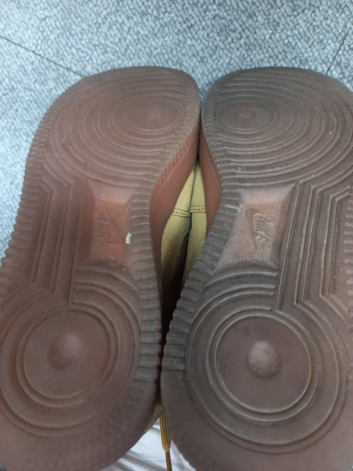 나이키 에어 포스 1 로우 된장포스 240mm 상품이미지4