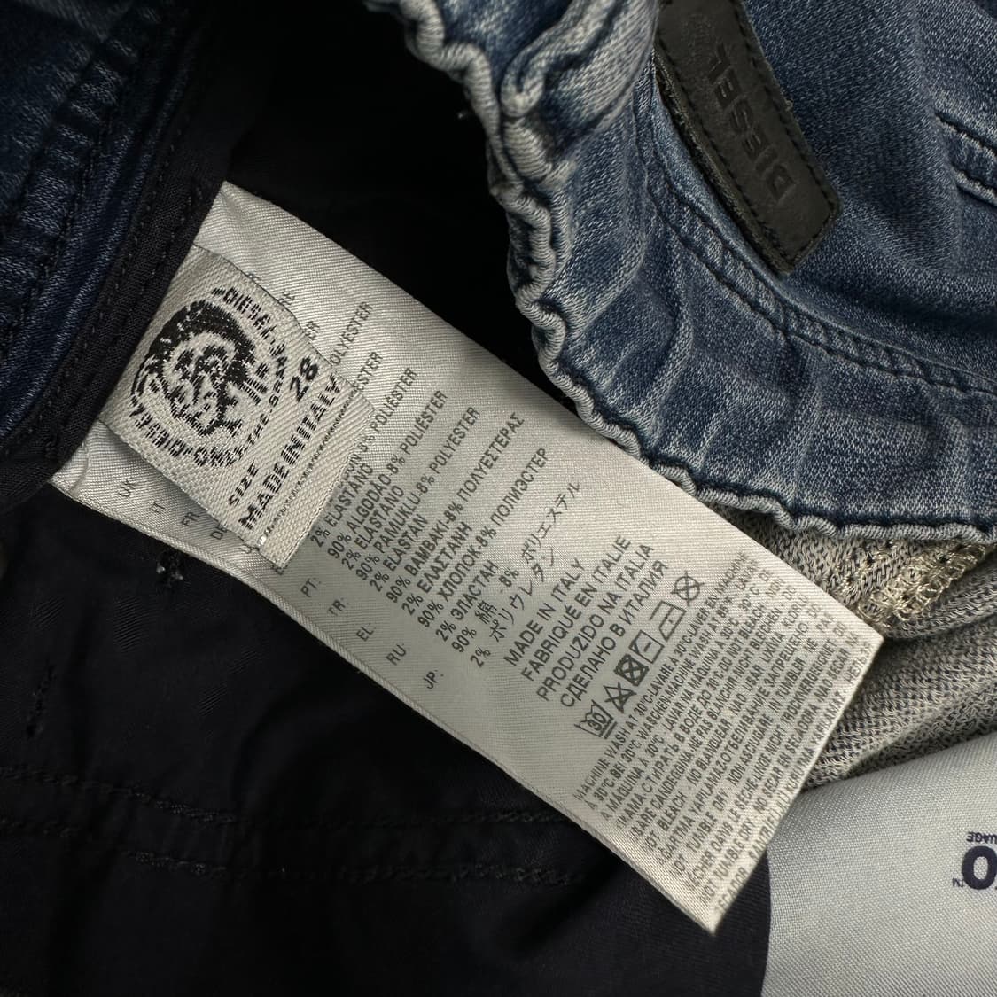 디젤 이태리 디스트로이드 워싱 팬츠 상품이미지10