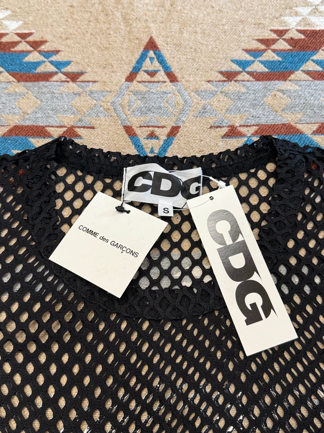 [S][100] 꼼데가르송 CDG 오버사이즈 메쉬 티셔츠 블랙 상품이미지6