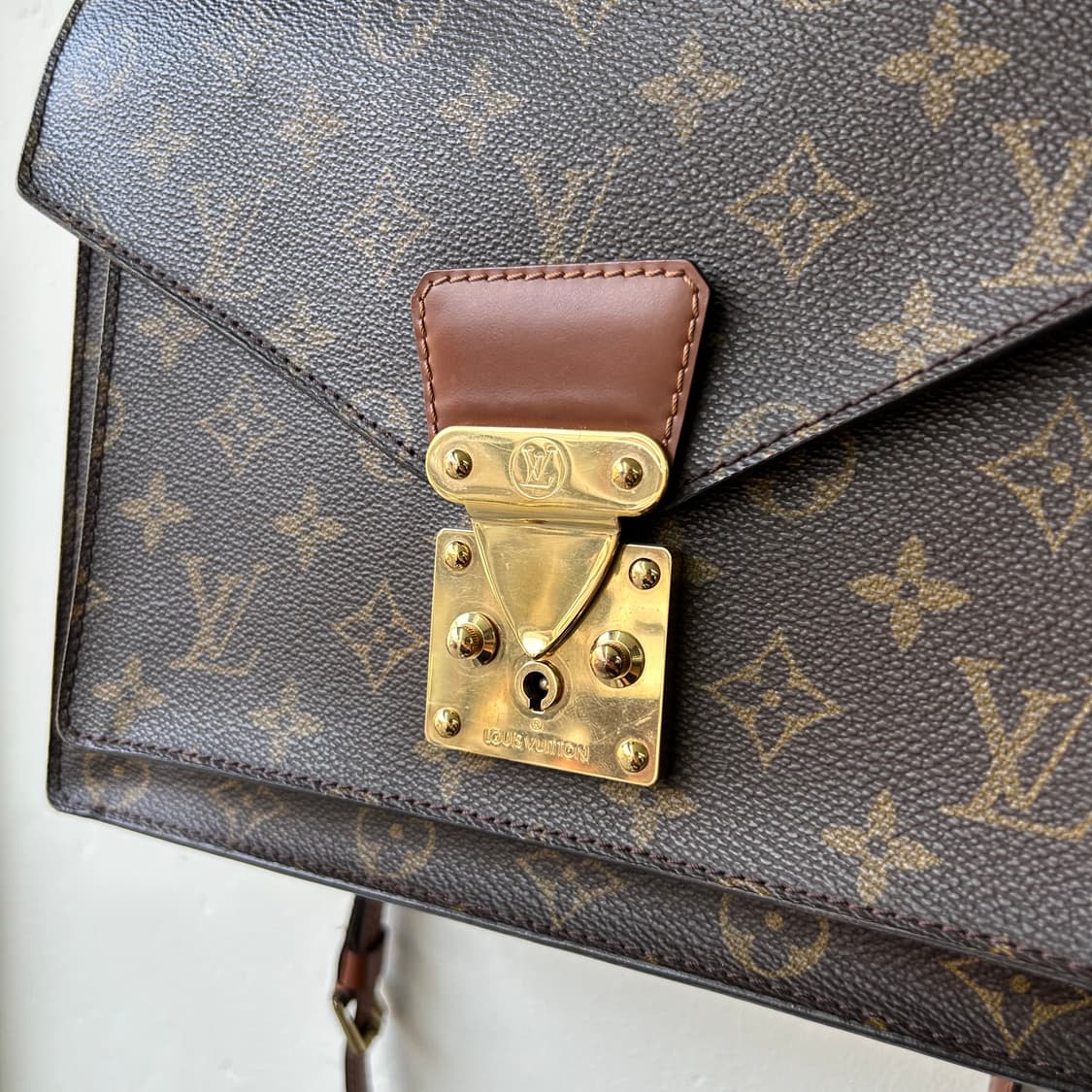 루이비통 모노그램 몽소 2way 크로스 사첼백 상품이미지4