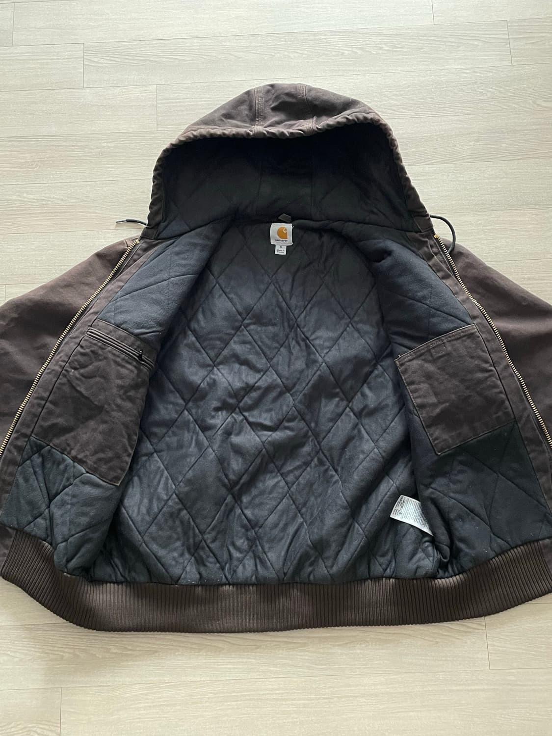 칼하트 j130 DKB 다크 브라운 액티브 자켓 샌드스톤 상품이미지6