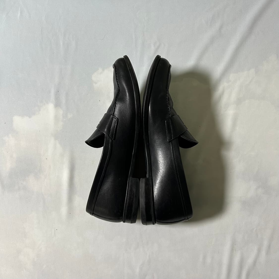 Prada classic strap loafers 상품이미지3