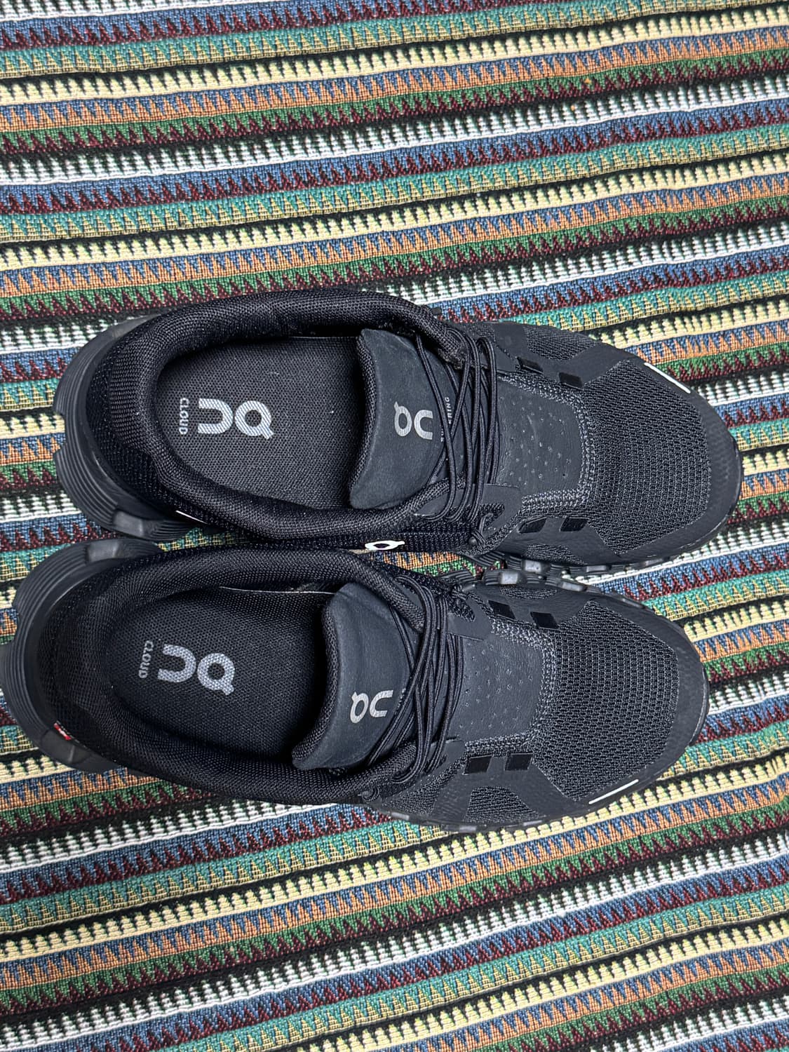 온러닝 클라우드 5 올 블랙 220 상품이미지2