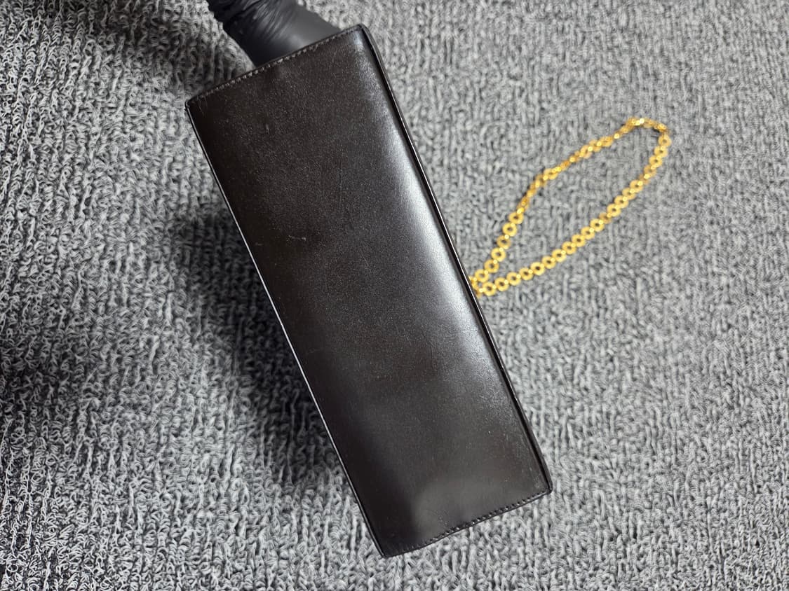 페라가모 간치니 체인크로스백 상품이미지3