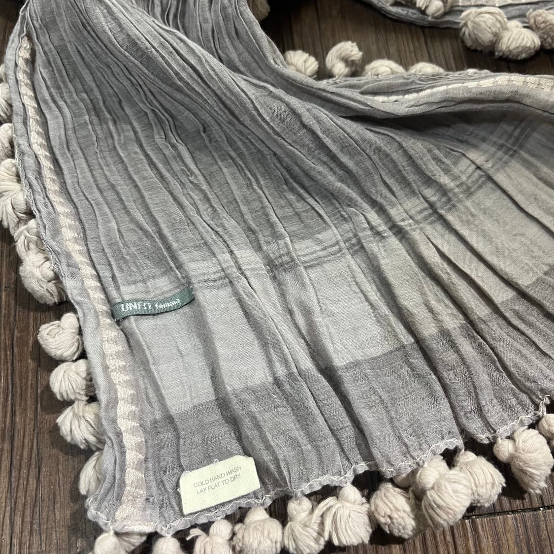 [UNFIT femme] 모리걸 폼폼 플리츠 머플러 상품이미지2