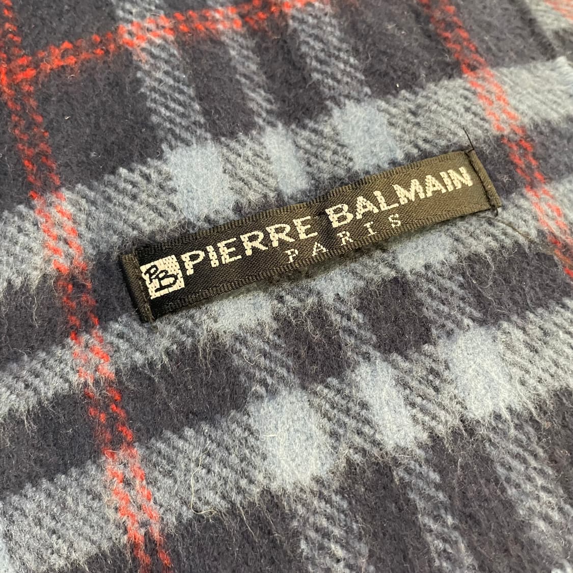 피에르 발망 체크 머플러 상품이미지2