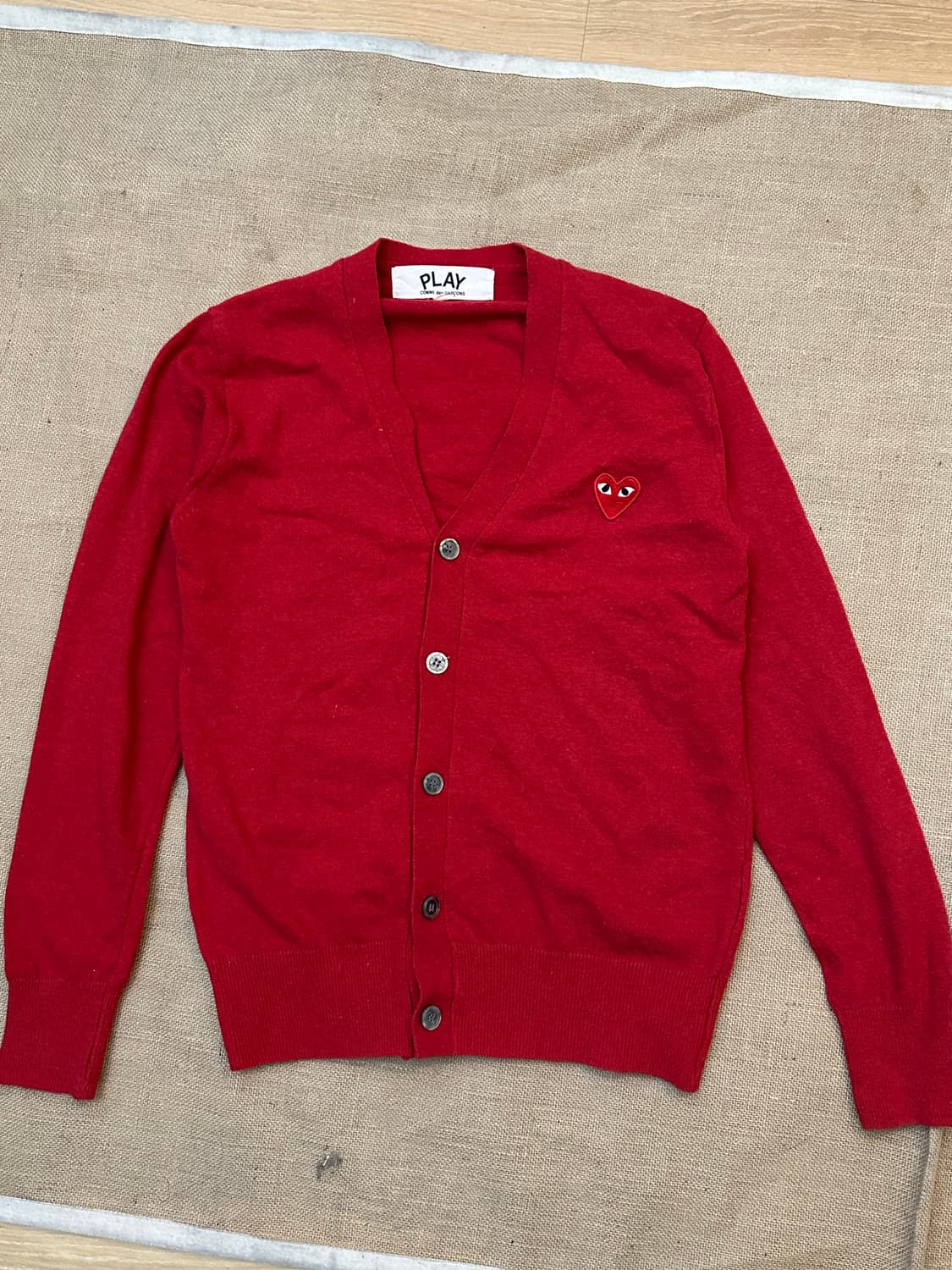 꼼데가르송 PLAY 레드 가디건 L (95-100) 정품 상품이미지1