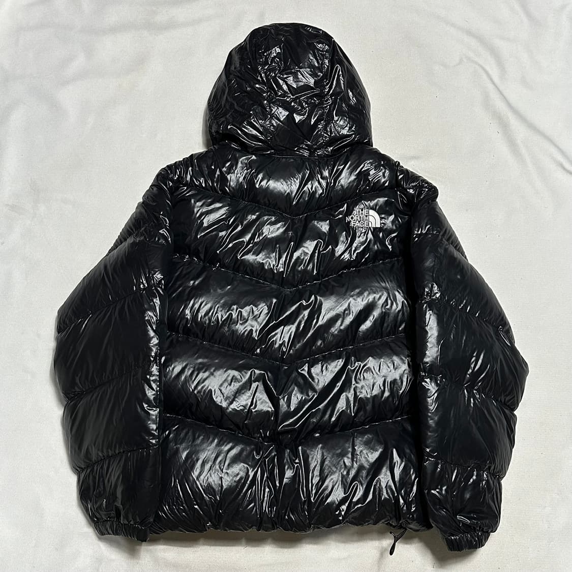 XL 노스페이스 블랙 유광 다운 패딩 상품이미지3