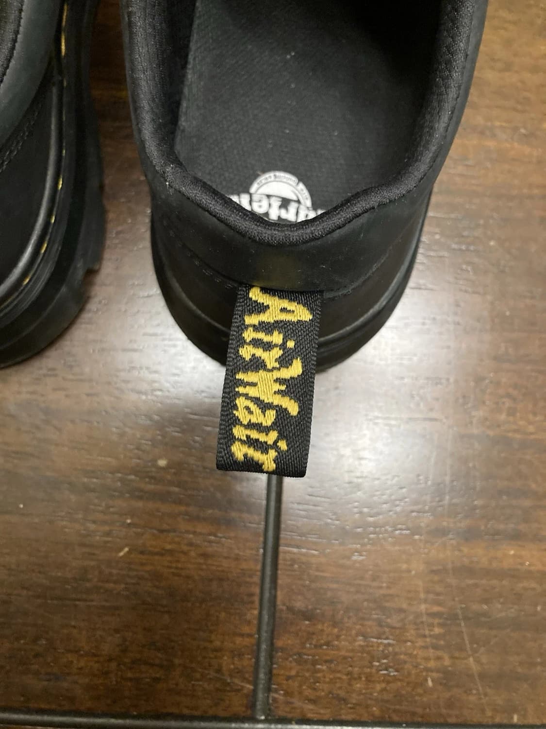 닥터마틴 리더 와이오밍 레더 유틸리티 슈즈 블랙 290 상품이미지5