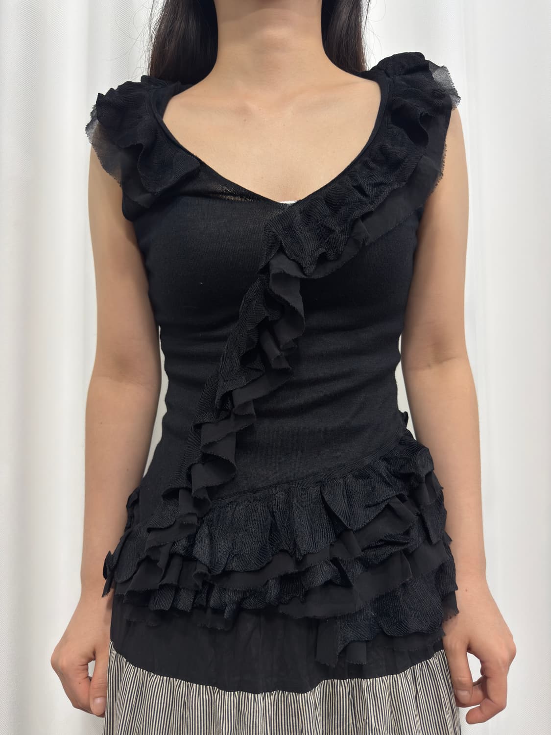 nero frill detail sleeveless 상품이미지1