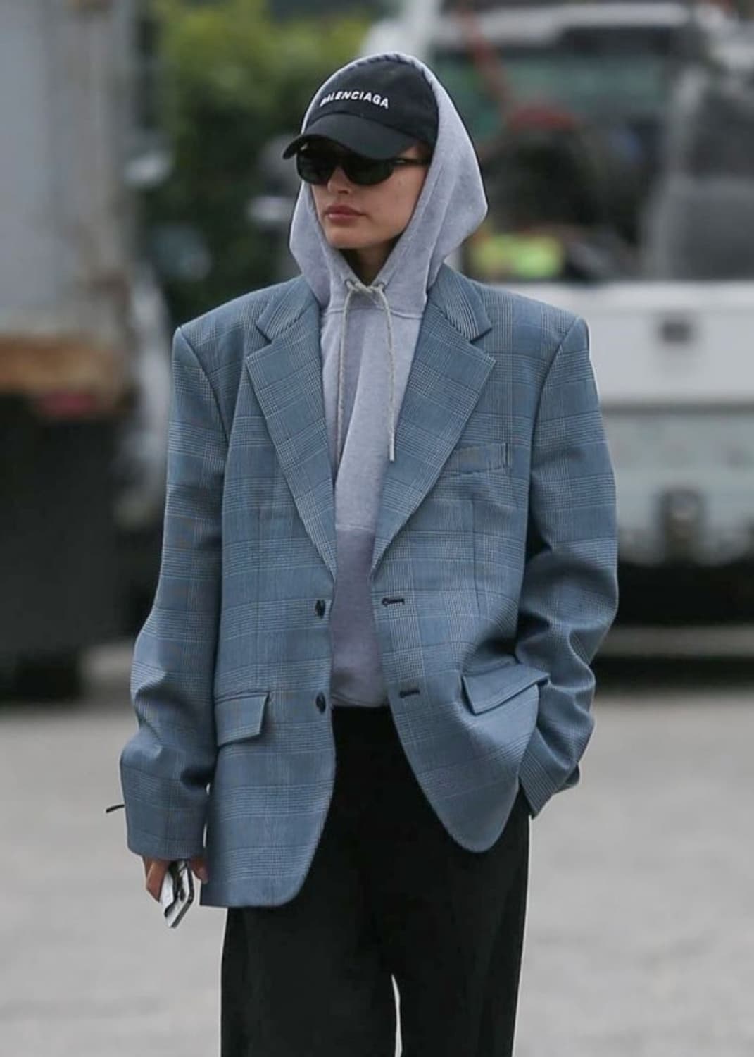 발렌시아가 블랙 체크 오버핏 자켓 상품이미지1