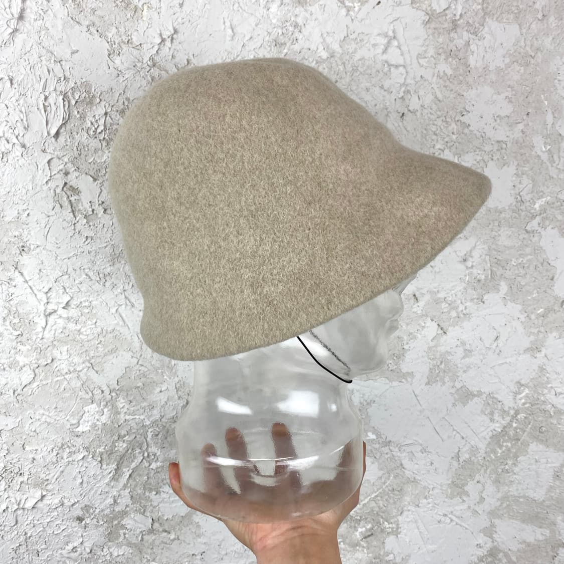 비비안 웨스트우드 ORB 로고 엠브로이더리 울 버킷 햇 상품이미지3