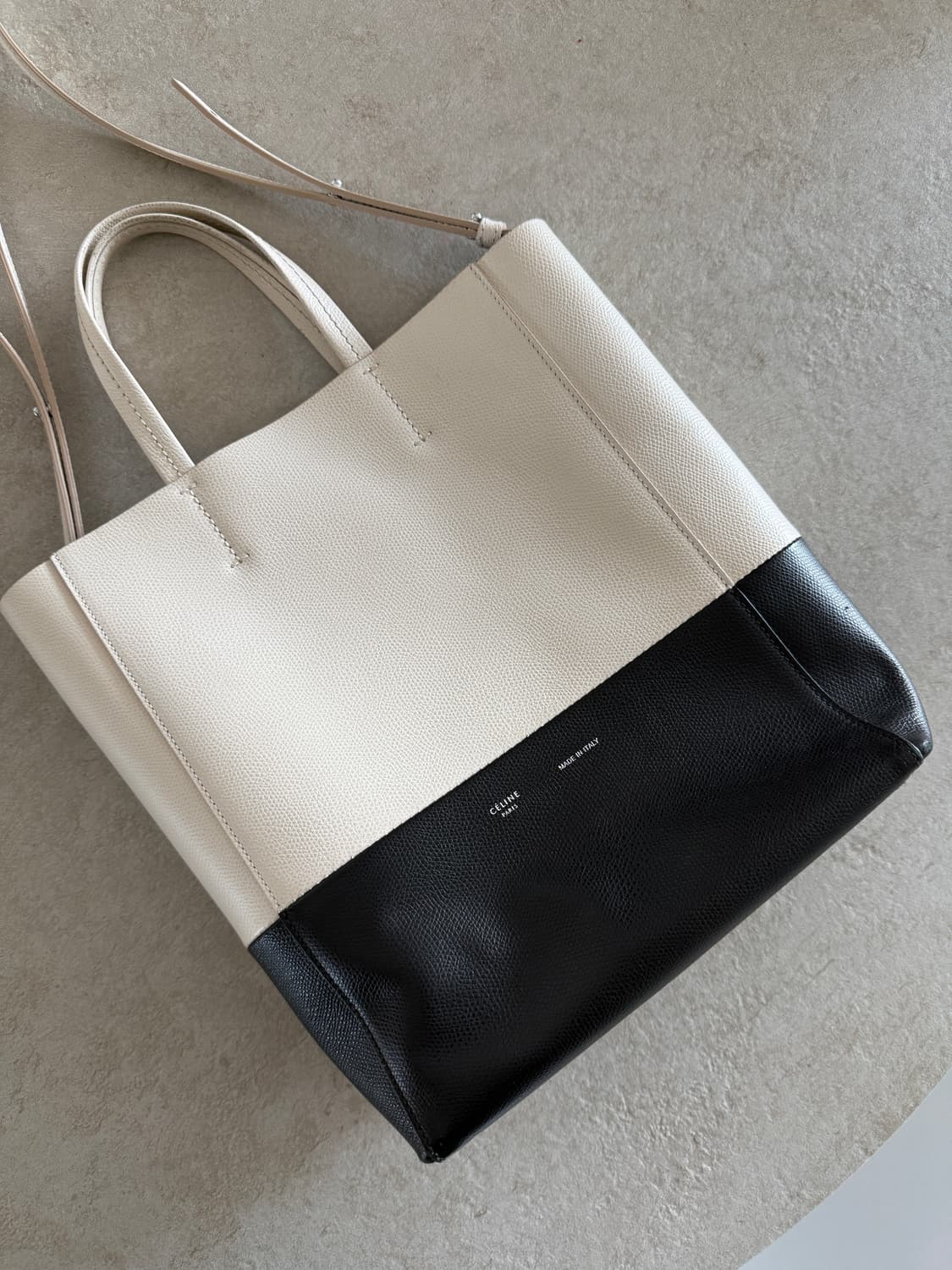셀린느 투톤 카바스백 크림블랙 올드셀린느 상품이미지1
