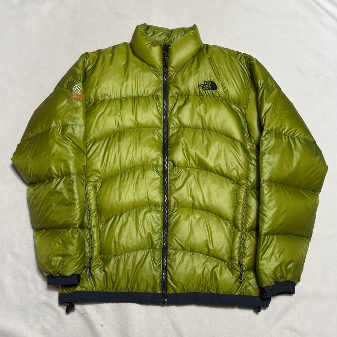 100 노스페이스 써밋 아콘카구아 다운 패딩 상품이미지2