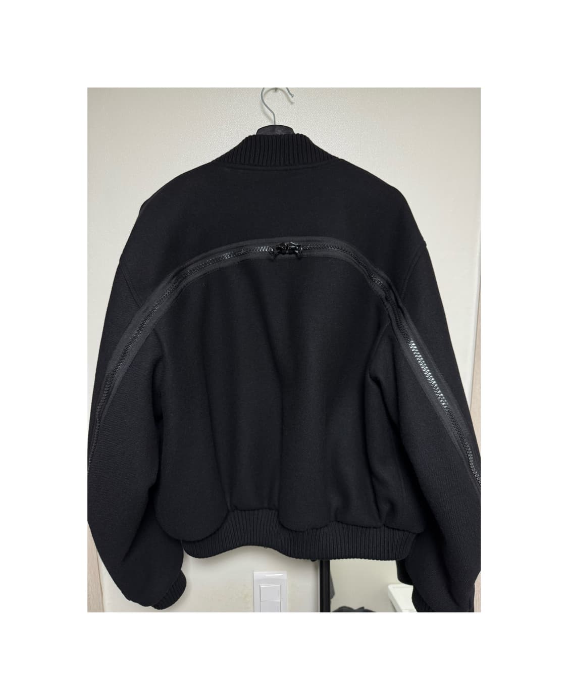 드리스반노튼 백지퍼 봄버 상품이미지1