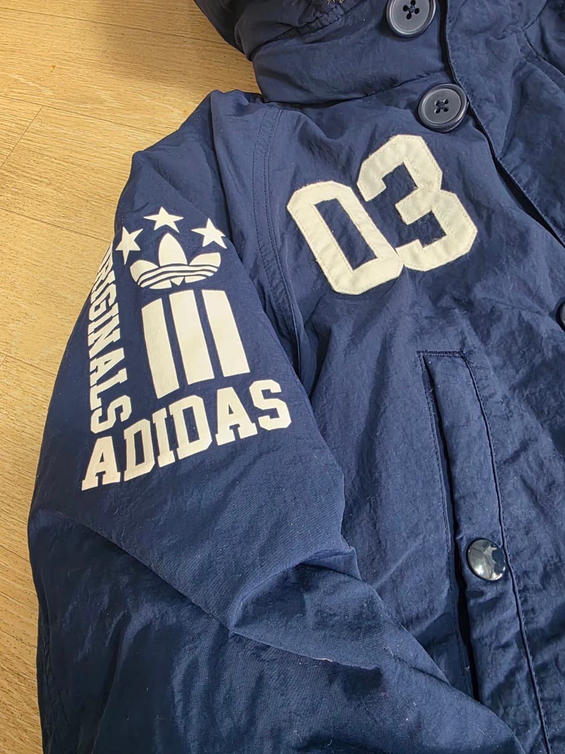 아디다스 오리지널 불꽃 패치 덕다운 패딩 상품이미지5