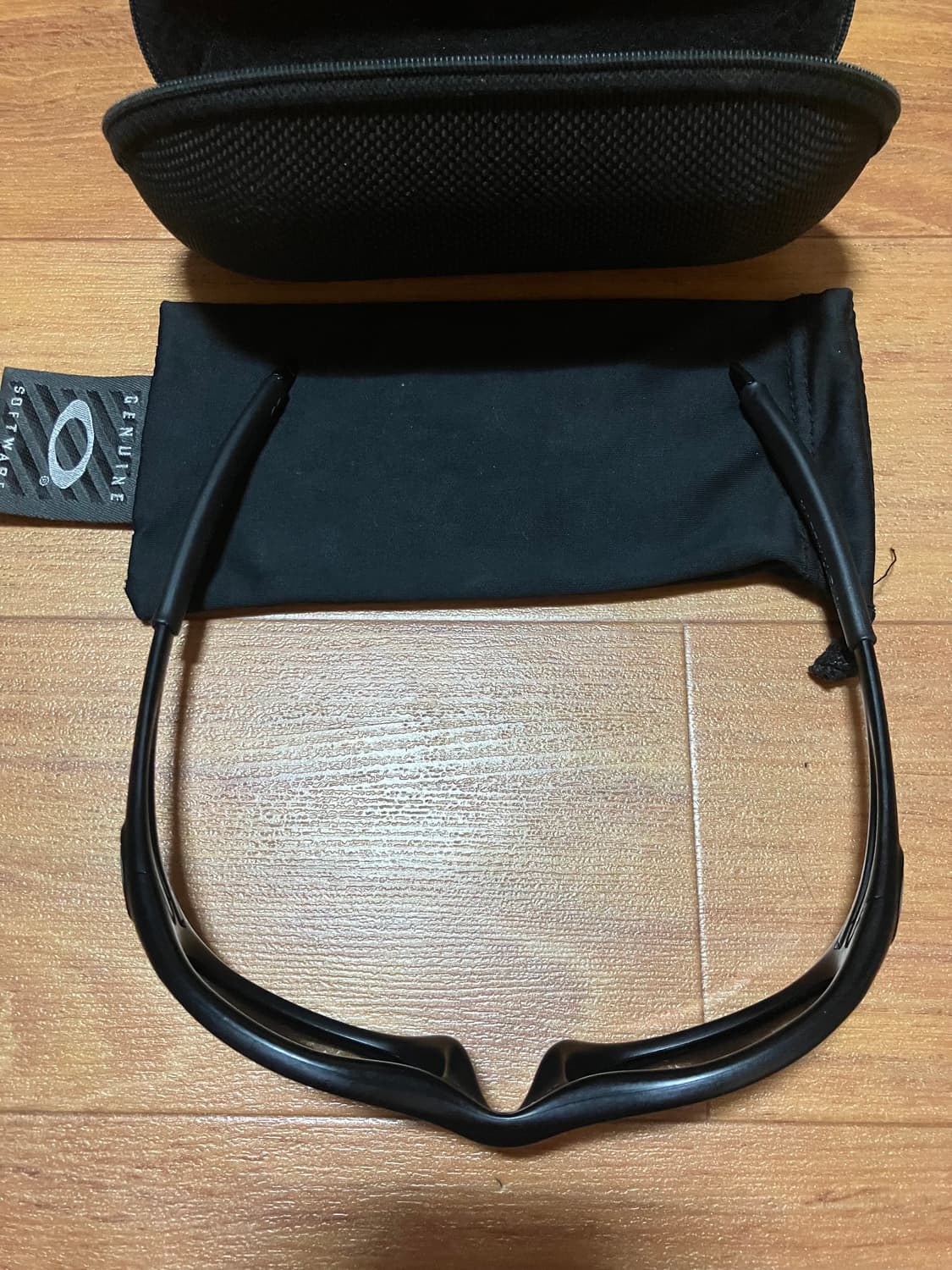 오클리 미뉴트 1.0 새렌즈 블랙 상품이미지3