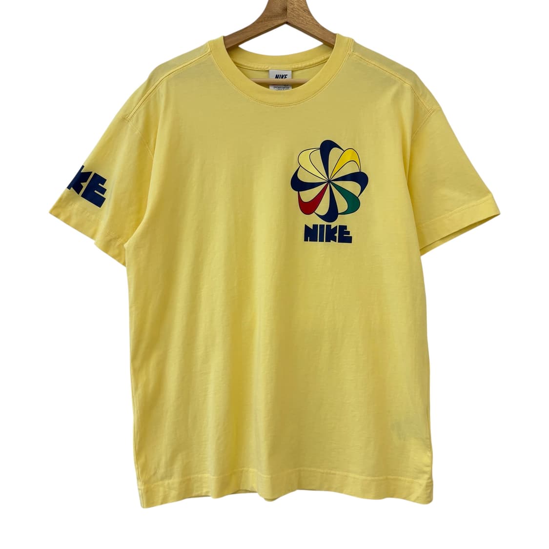 나이키 스포츠웨어 반팔 티 상품이미지1